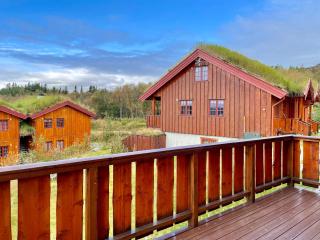 3-Story Apartment Perfect For Up To 10 Guests - 2