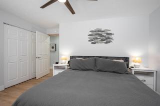 Long Lake Haven 4BR Waterfront Boat Rental - 4