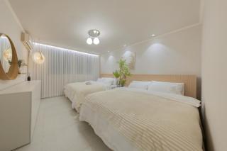 Maison Lumière in Gangnam - 4