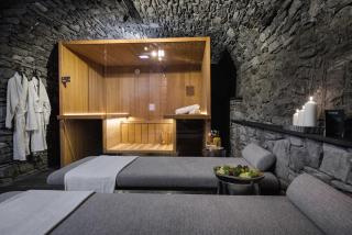 HelloCHALET Chalet Les Fleurs - Scenic Alpine Escape 70 metres from the cable car - 1