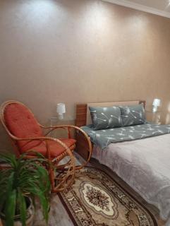 Центр, 2кім-на не вимикають світло - 0