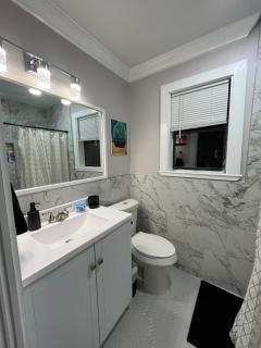 Renovated Townhome by the Bay - 5