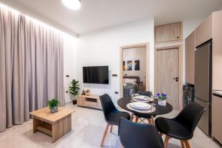 Corner Apartment - 0