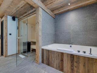 Appartement duplex à Val d'Isère, sauna, cheminée, 4 chambres en suite, parking, pour 8 personnes - FR-1-567-123 - 9