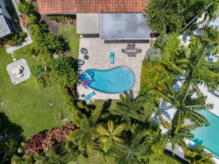 Spacious Miami Home with Private Pool & Parking - 5