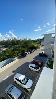 Modern 1BR Apt near 7Mile Beach - 2