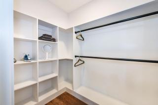 Apartment in Irvington Unit B - 4