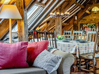 4 Bed in Cantref BN107 - 3