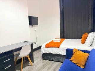 12A Charming Double Room in shared home at Pembroke - 8