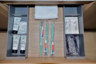 2 Masters, Newly renovated with new furnishings - 4BR 3BA - 2