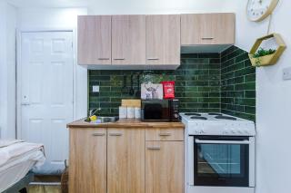 St Davids Lodge - Modern Cosy Suite Stay in Preston for 2 - Free Parking - Ideal for Business & Leisure Stay - 9