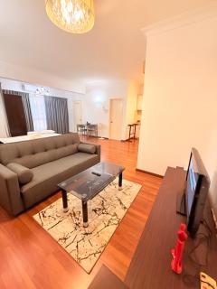 CozyHome Suites Casa Mutiara - 6