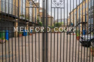 Stylish 3-Bed Lambeth Apartment Moments from Westminster & Brixton - 4