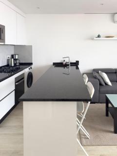 Cozy 2 bdr aprt, rooftop pool - LCGR - 5