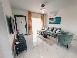 Chic Sunset Apartment with Terrace - 3