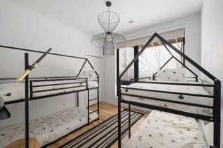 Chalet Peak Tremblant: Your Mountain Escape. - 1