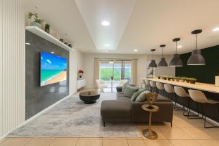 Comfortable Vacation Home Great Resort Pool/Spa Sleeps 20 - 9