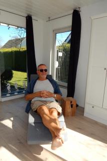 Wunderschoenes-freistehendes-Ferienhaus-an-der-See-Sauna-Strand-Yachthafen-WLAN - 3