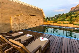 Clarks Inn Suites Gwalior - Gwalior - 7