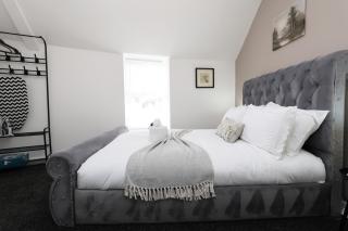 Stylish 1-Bedroom City Centre Apartment, Cardiff - 5