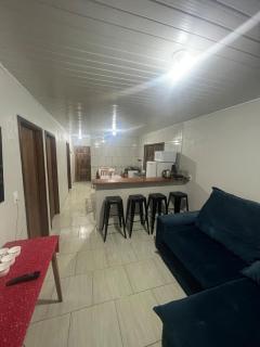 Casa inteira em terreno individual, pet friendly, vaga para 3 carros, wifi, home office - 4