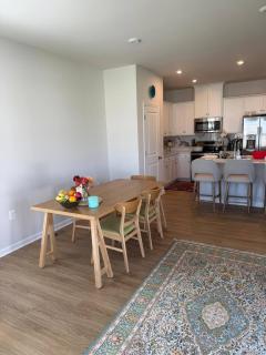 Steps to Downtown & Entertainment • 4BR • Sleeps 8 - 2