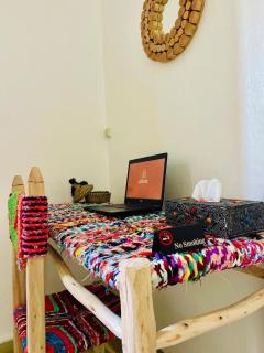 Authentic Moroccan Apartment In CityCenter-Netflix - 3