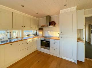 Cabin With Panoramic Views In Hafjell - 3