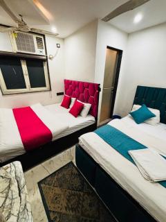 Hotel Bharat - Main Bazar - 1