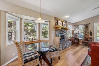 New! Fairway to Heaven - Golf Course - Deck - Fireplace - Garage - 7