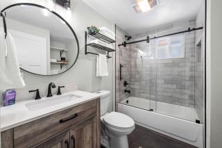 Sunset Shores - Ocean Front Family Retreat - 8