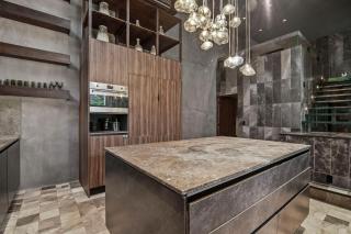 New Luxury 4-Bedroom Villa with Private Pool & Spa Access - Barney's NY - 1