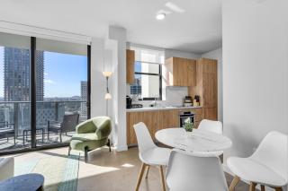 Corner Chic 2 Bedroom Downtown with Rooftop Pool & Views - 1