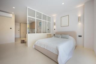 Bright Scandi-Style Studio with Stunning Garden Views - 3