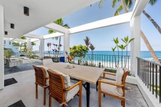 Spectacular Oceanfront Royal Sea Cliff 209 by Casago Kona - 9