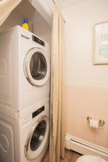 Modern,02 mile to Northeastern, in unit laundry - Boston - 5