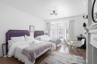 Kozy Stays Drummond Modern apartments - 0