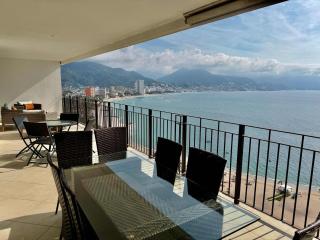 Grand Venetian 2 bedroom tower 1000 - 2