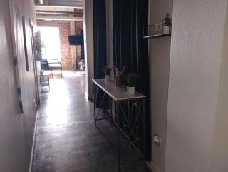 The Downtown Stadium Loft - 4