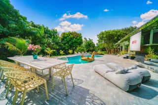 New Villa Jungle Paradise Heated Pool BBQ Soccer - 6