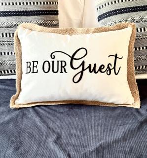 LakefrontEscapePeacefulWinterView - 0