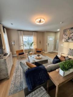 The Blue Venue-Indigo - 0