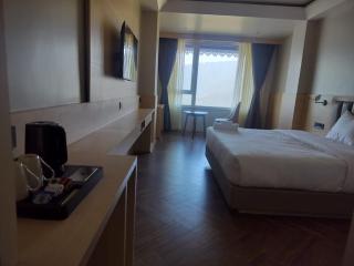 Hotel Mid Town - 4