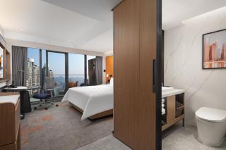 Hilton Garden Inn Chongqing Jiefangbei Hongyadong River View - 2