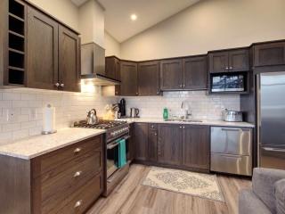 Amazing Marina & Oceanfront View - Pet Friendly - Sleeps 6 - 5