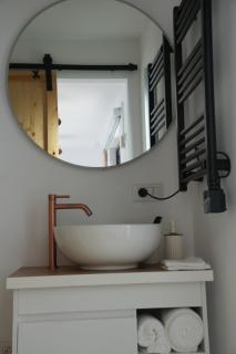 Badash Tiny Village - Tiny Houses with Heated Pool & BBQ - 2