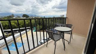 Cozy 1BR Condo for 4 with Parking, Wi-Fi, Laundry - 6