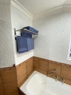 Trinity S t a y - Benoni - 8