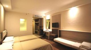 Garden Orchid Hotel - 9