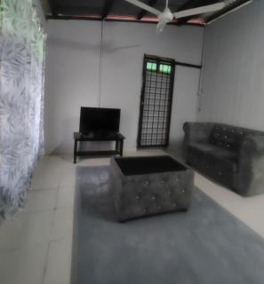 Homestay Selesa KBB 3 Guesthouse - 1